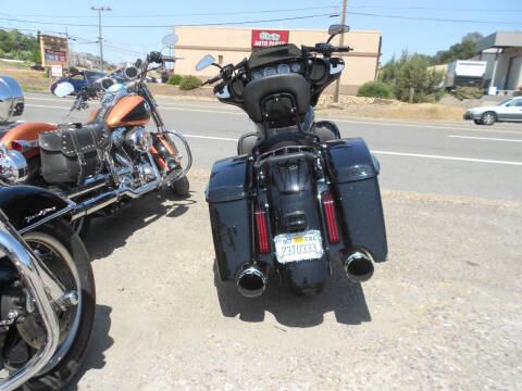 2017 Harley-Davidson CVO Street gl;ide flhfse