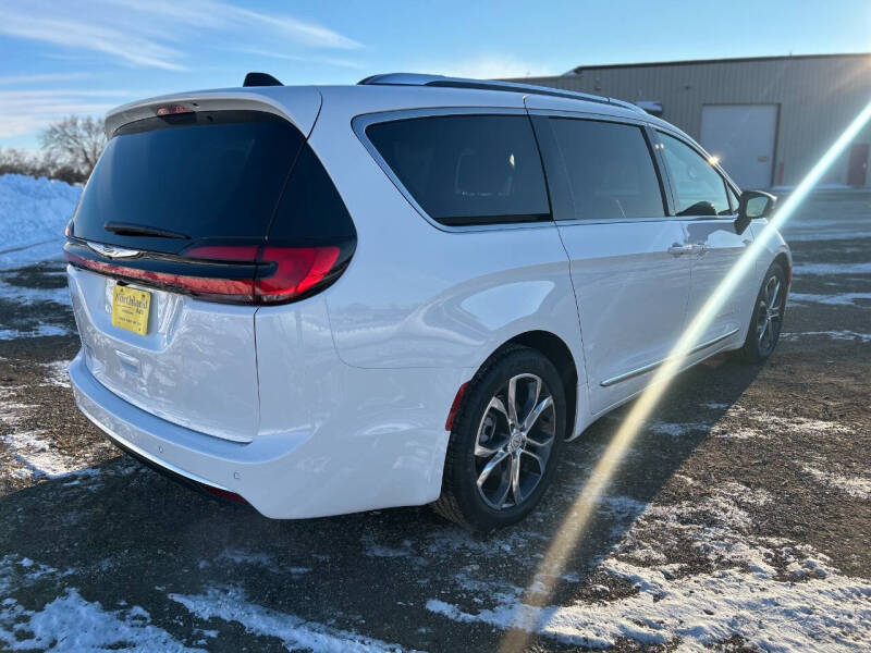 2026 Chrysler Pacifica Pinnacle