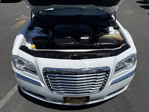 2013 Chrysler 300