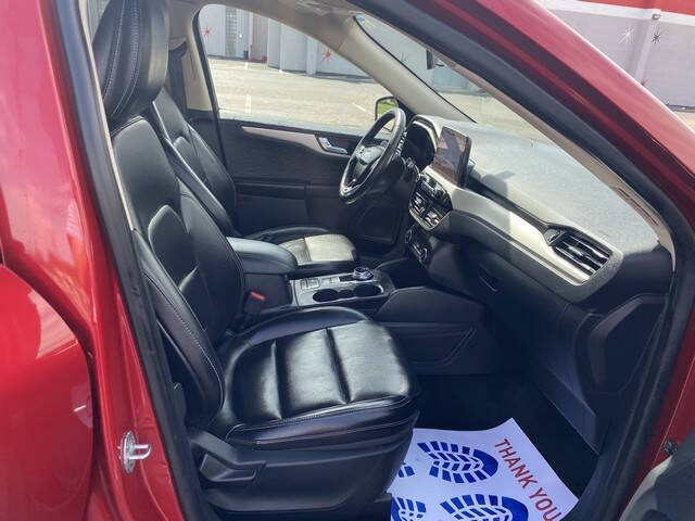 2020 Ford Escape SEL