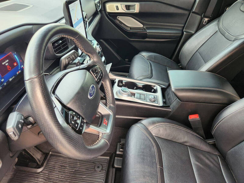 2023 Ford Explorer ST