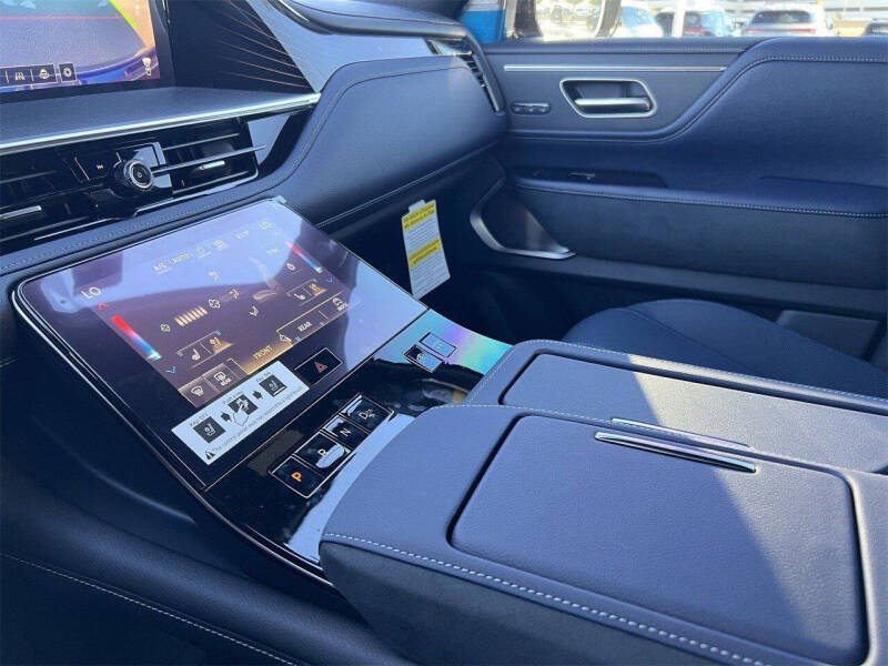 2026 Infiniti QX80 Sport