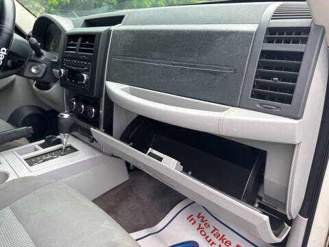 2008 Jeep Liberty Sport