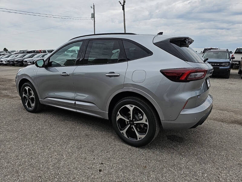 2024 Ford Escape ST-Line Elite