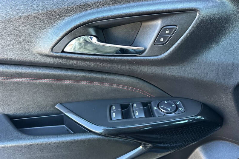 2025 Chevrolet Trax RS