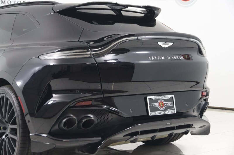 2023 Aston Martin DBX 707