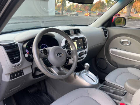 2015 Kia Soul EV +
