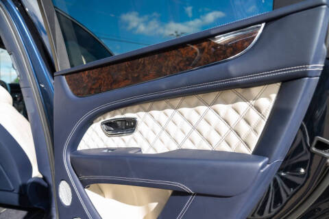 2021 Bentley Bentayga V8