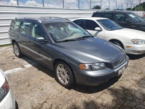 2004 Volvo V70 for sale at Bad Credit Call Fadi in Dallas TX