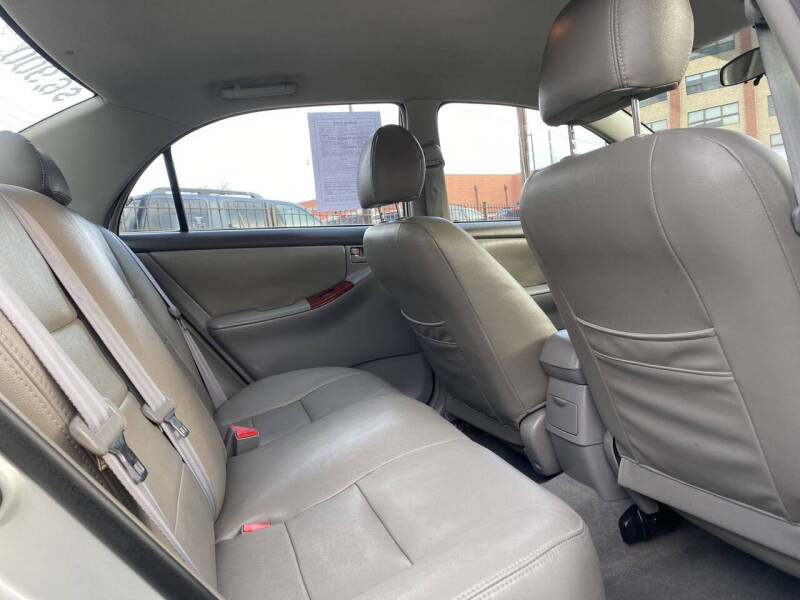 2003 Toyota Corolla LE