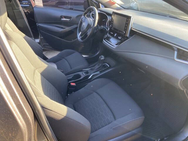 2022 Toyota Corolla Hatchback SE