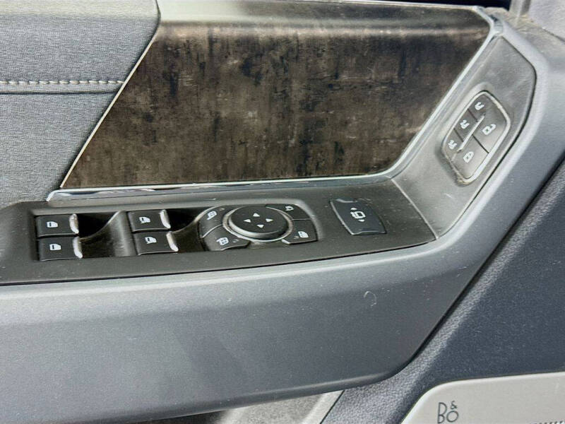 2023 Ford F-450 Super Duty Lariat