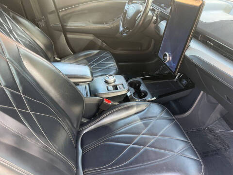 2021 Ford Mustang Mach-E Select