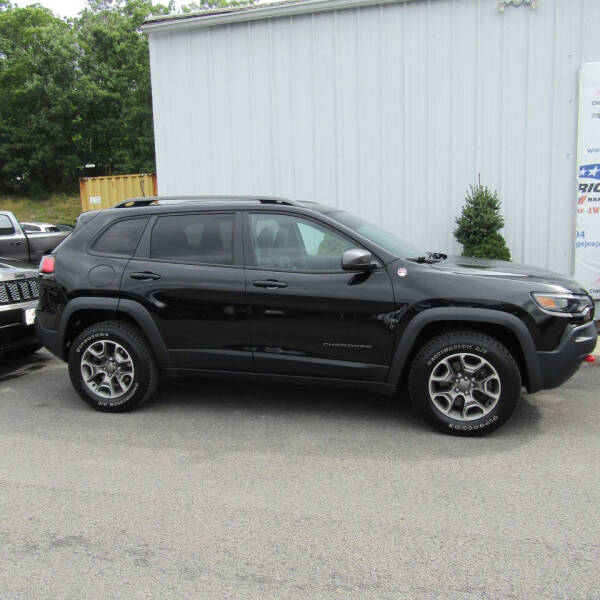 Used 2021 Jeep Cherokee Trailhawk with VIN 1C4PJMBX0MD101213 for sale in Oakland, MD