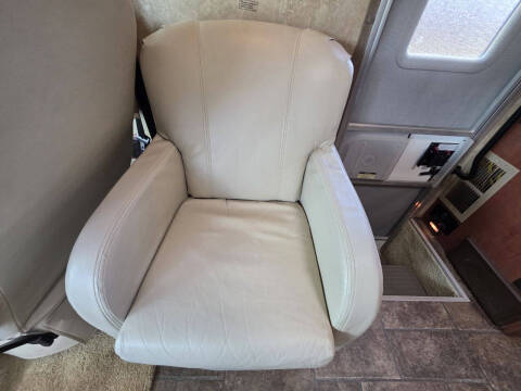 2013 Winnebago Vista