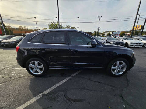 2012 Audi Q5 3.2 quattro Premium Plus