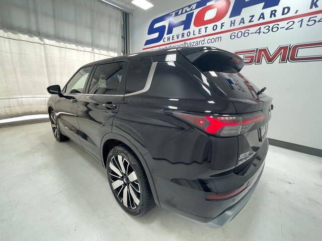 2025 Mitsubishi Outlander SE