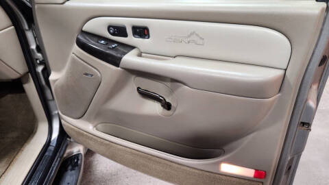 2002 GMC Yukon XL Denali