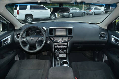 2016 Nissan Pathfinder SV