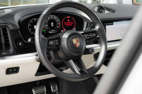 2025 Porsche Cayenne S Coupe