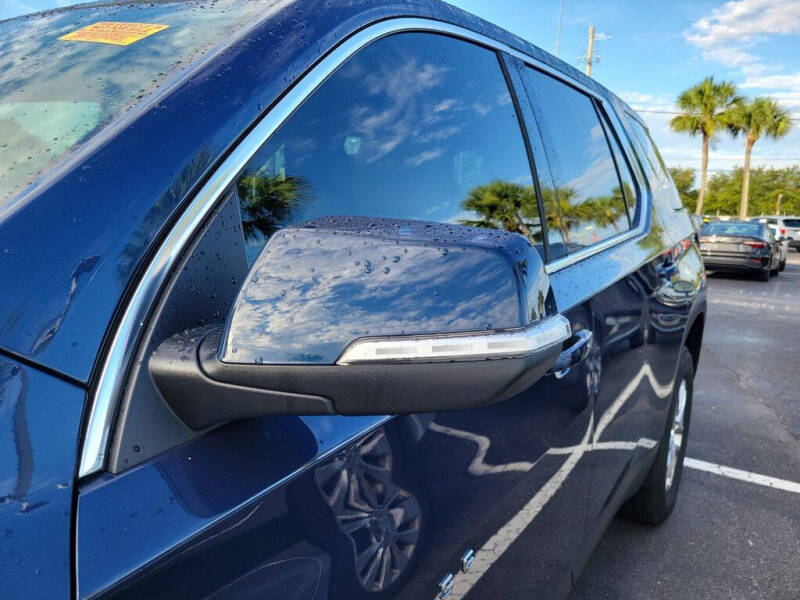 2023 Chevrolet Traverse LS