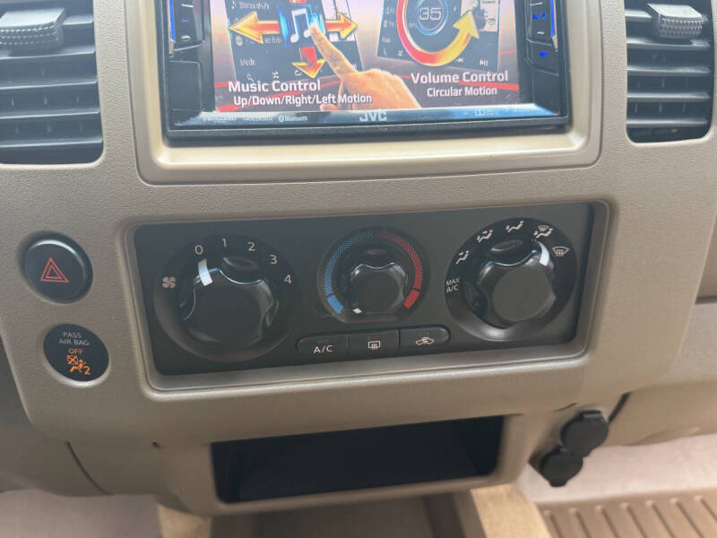 2006 Nissan Frontier SE