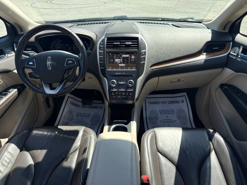 2019 Lincoln MKC Select