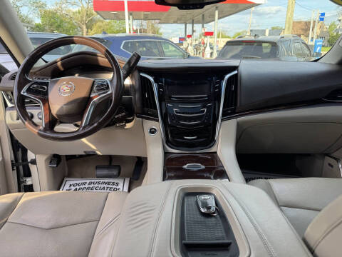 2015 Cadillac Escalade Luxury