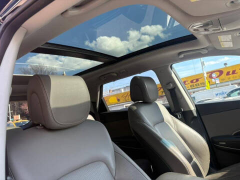 2017 Hyundai Santa Fe Limited Ultimate