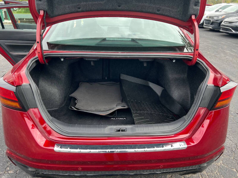 2023 Nissan Altima 2.5 SR