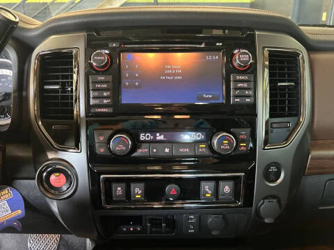 2017 Nissan Titan Platinum Reserve