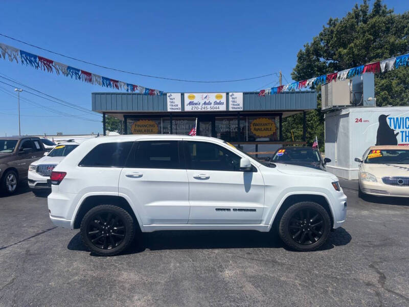 2020 Jeep Grand Cherokee Laredo
