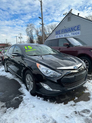 2013 Hyundai Sonata Hybrid for sale at GC Credit UN in Garden City MI