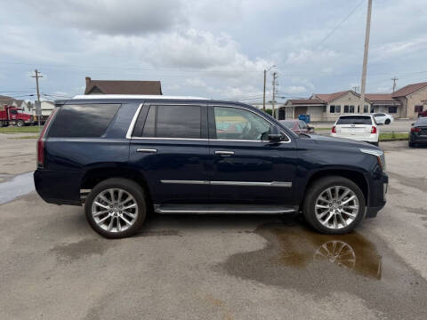 2017 Cadillac Escalade Luxury