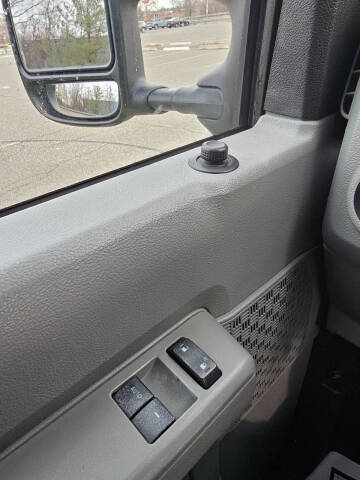 2014 Ford E-Series E-350 SD