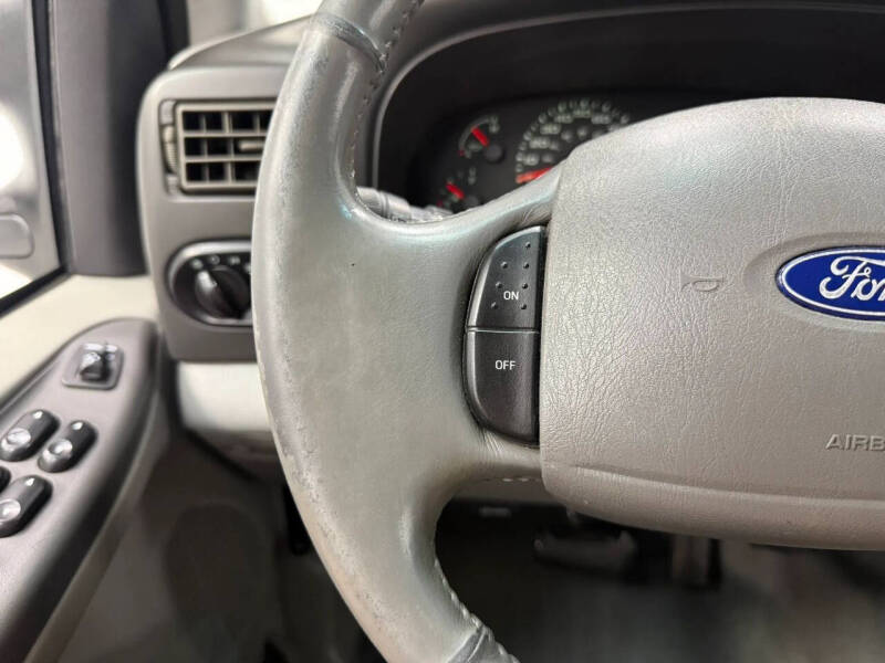 2003 Ford Excursion XLT
