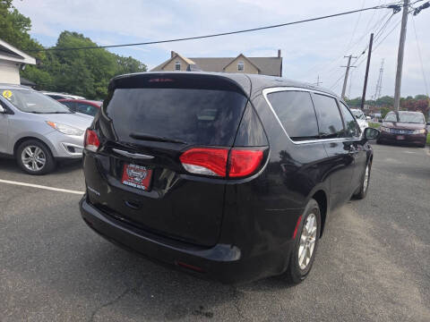 2017 Chrysler Pacifica LX