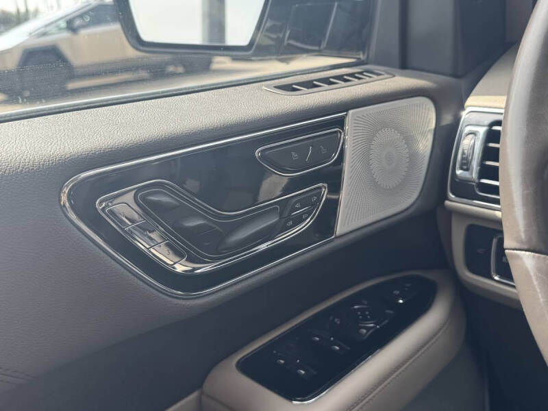 2022 Lincoln Navigator Reserve