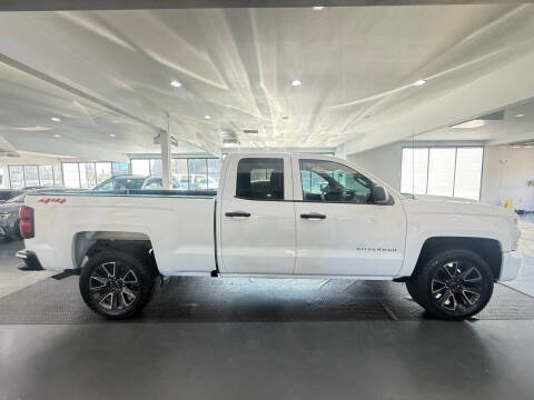 2018 Chevrolet Silverado 1500 Custom