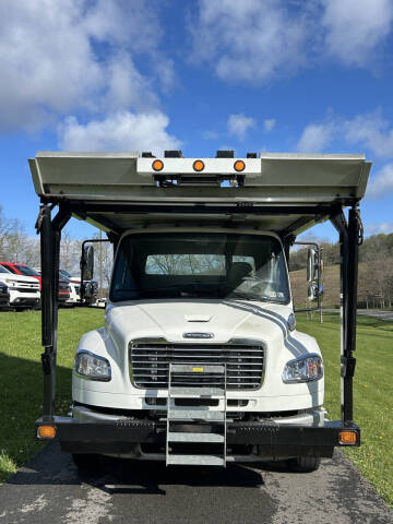 2019 Freightliner Business class M2