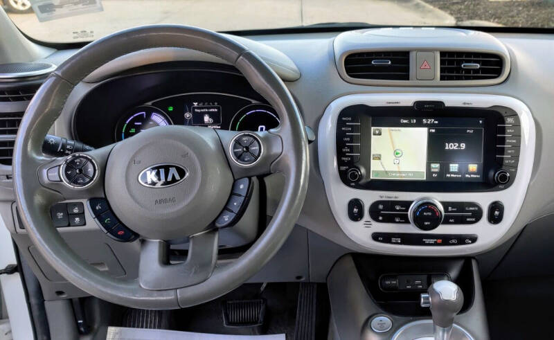 2015 Kia Soul EV +