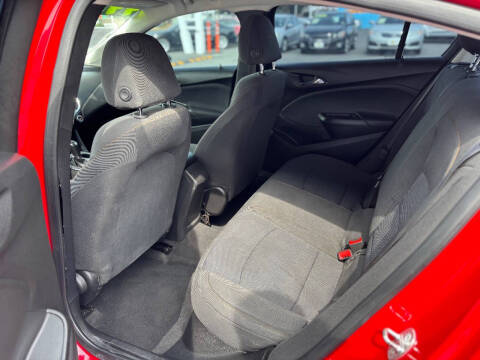 2018 Chevrolet Cruze LS Auto