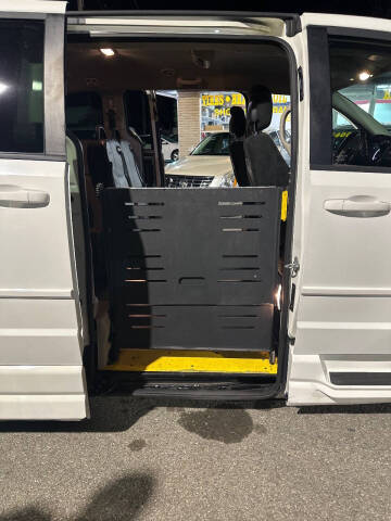 2011 Dodge Grand Caravan Express