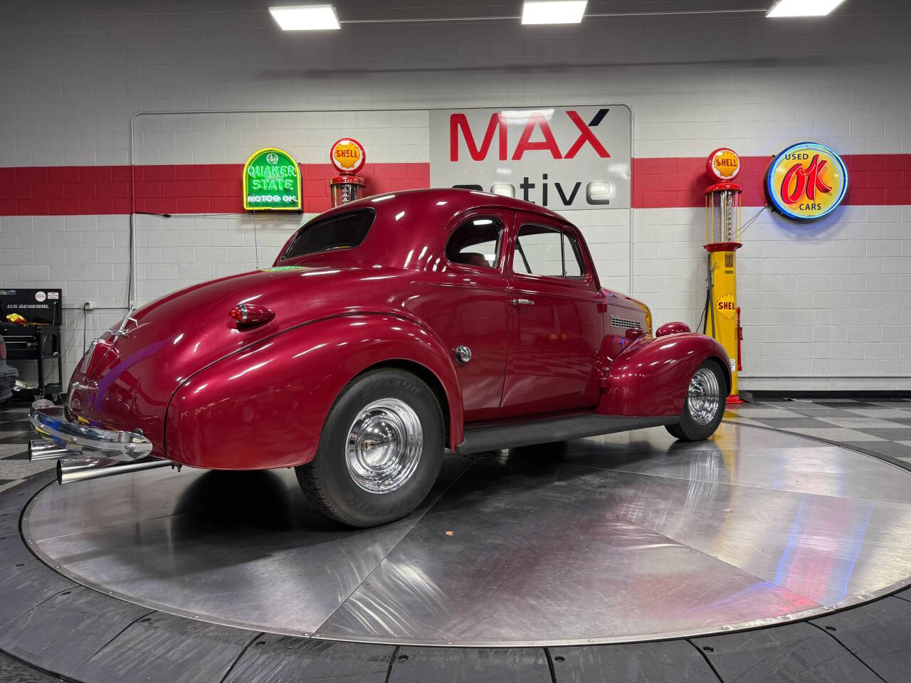 1939 Chevrolet Coupe 26
