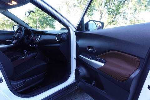2019 Nissan Kicks SR