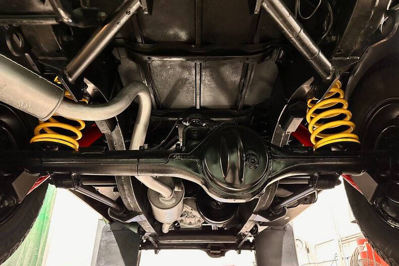 1987 Land Rover Defender