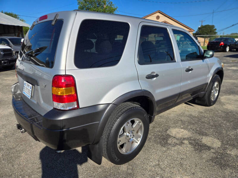 2005 Ford Escape XLT