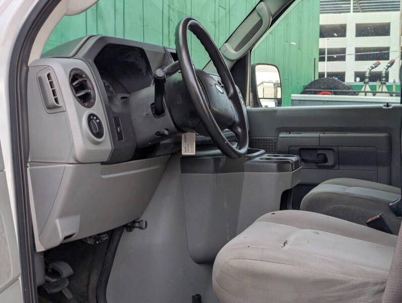 2014 Ford E-Series E-250