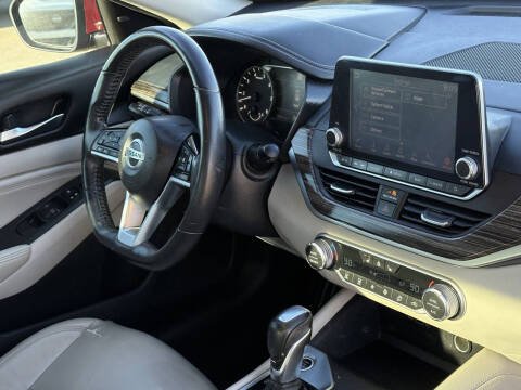 2019 Nissan Altima 2.5 Platinum