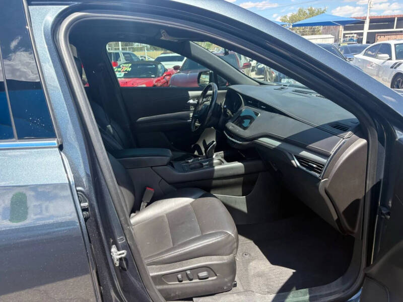 2021 Cadillac XT4 Premium Luxury